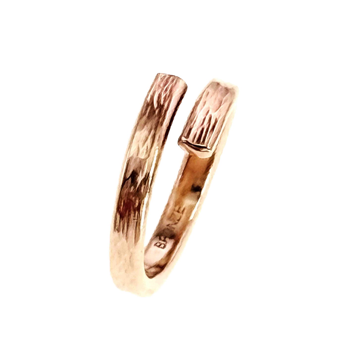 Why the 4mm Bark Bronze Bypass Ring Feels So Easy to Wear