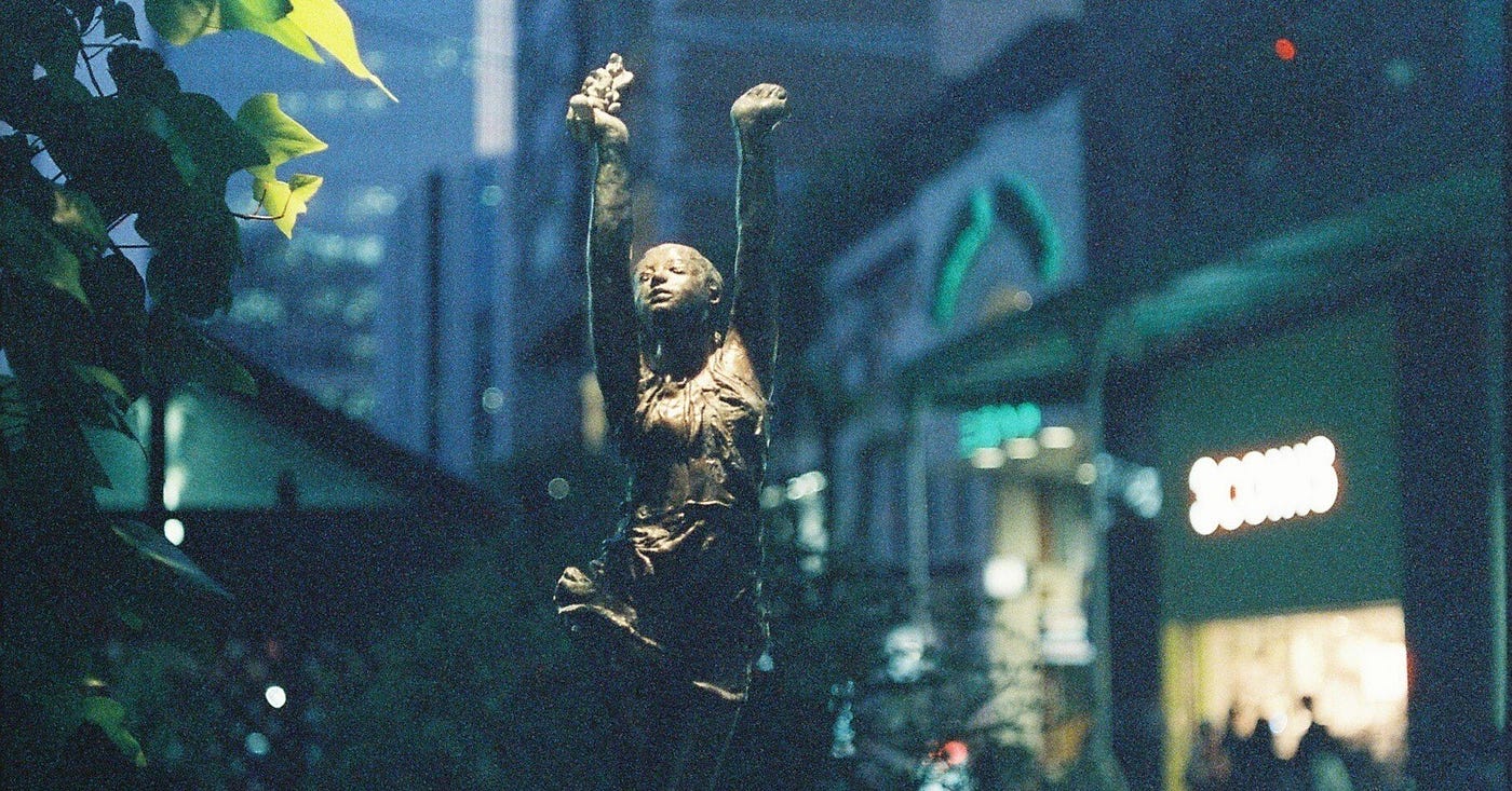 Shooting Tungsten Film on the Streets of Kobe and Osaka: Film Never Die UMI 800
