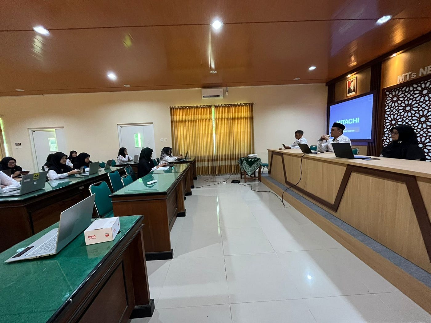 MTsN 4 Bantul Gelar Rapat Koordinasi Guru dan Pegawai Hari Pertama WFA/WFO