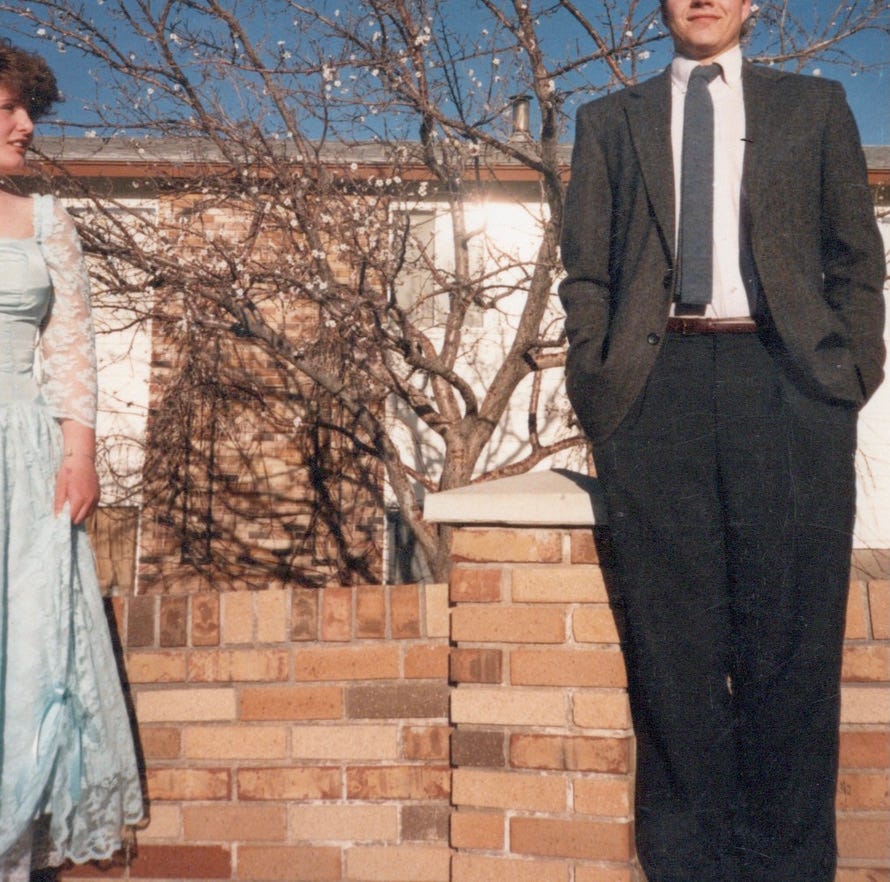 joke prom dresses Teen Spent 400 Hours Making A COVID-Themed Prom Dress Using 750 Meters Of Colored Duct Tape For A Duck Brand Scholarship Contest