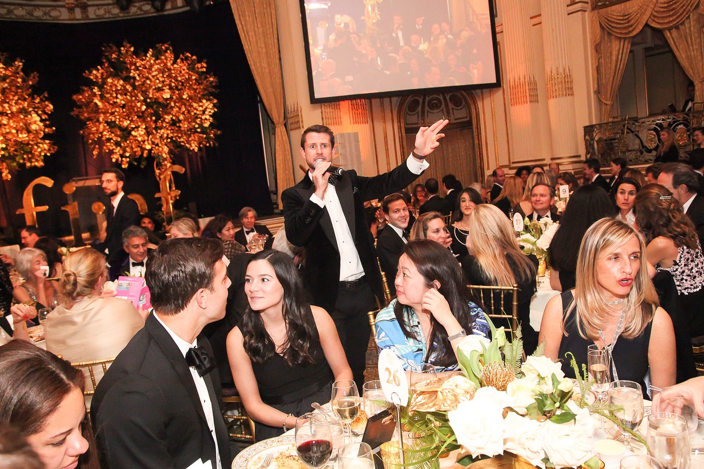 Live auction at Trophee Des Arts (Photo credit :Amber De Vos)