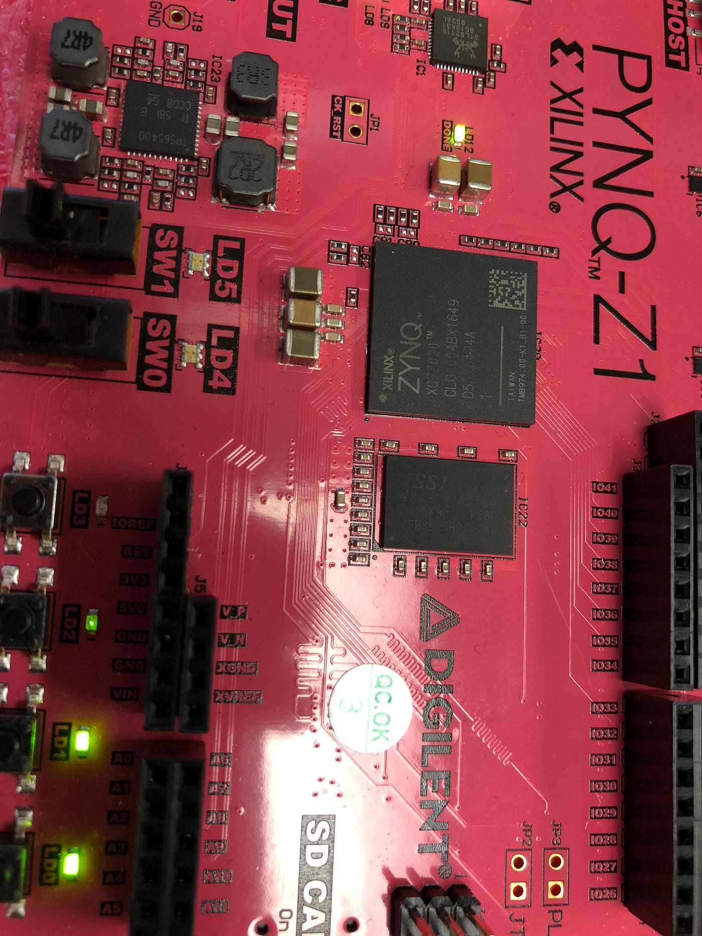 Life with an FPGA — 1 : The “beautiful” lights | by Prateek Life with an FPGA — 1 : The “beautiful” lights | by Prateek