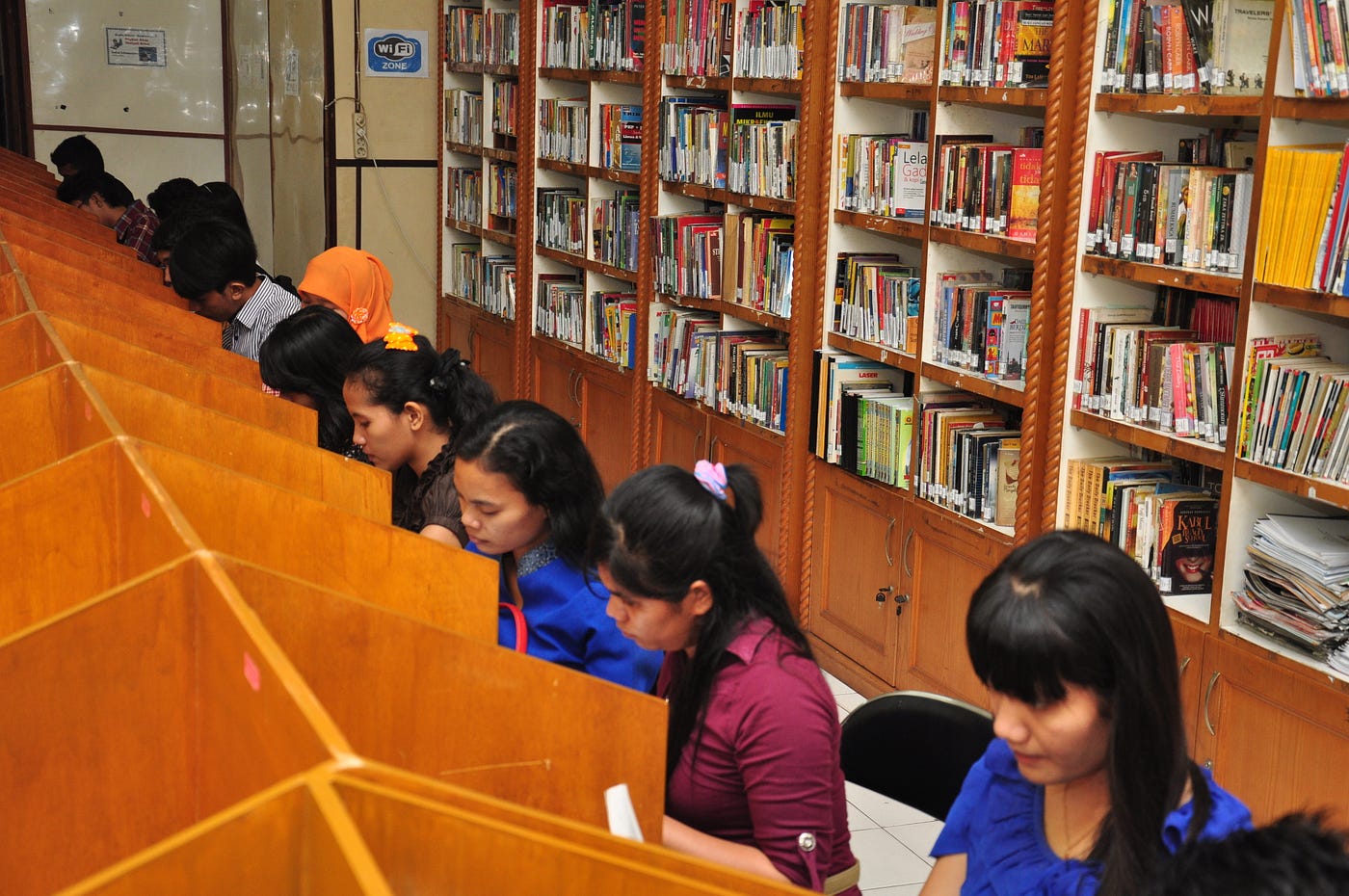KAMPUS AMIK MEDICOM