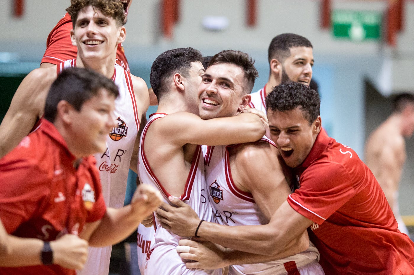 O melhor game-winner da história do basquete aconteceu no Brasil