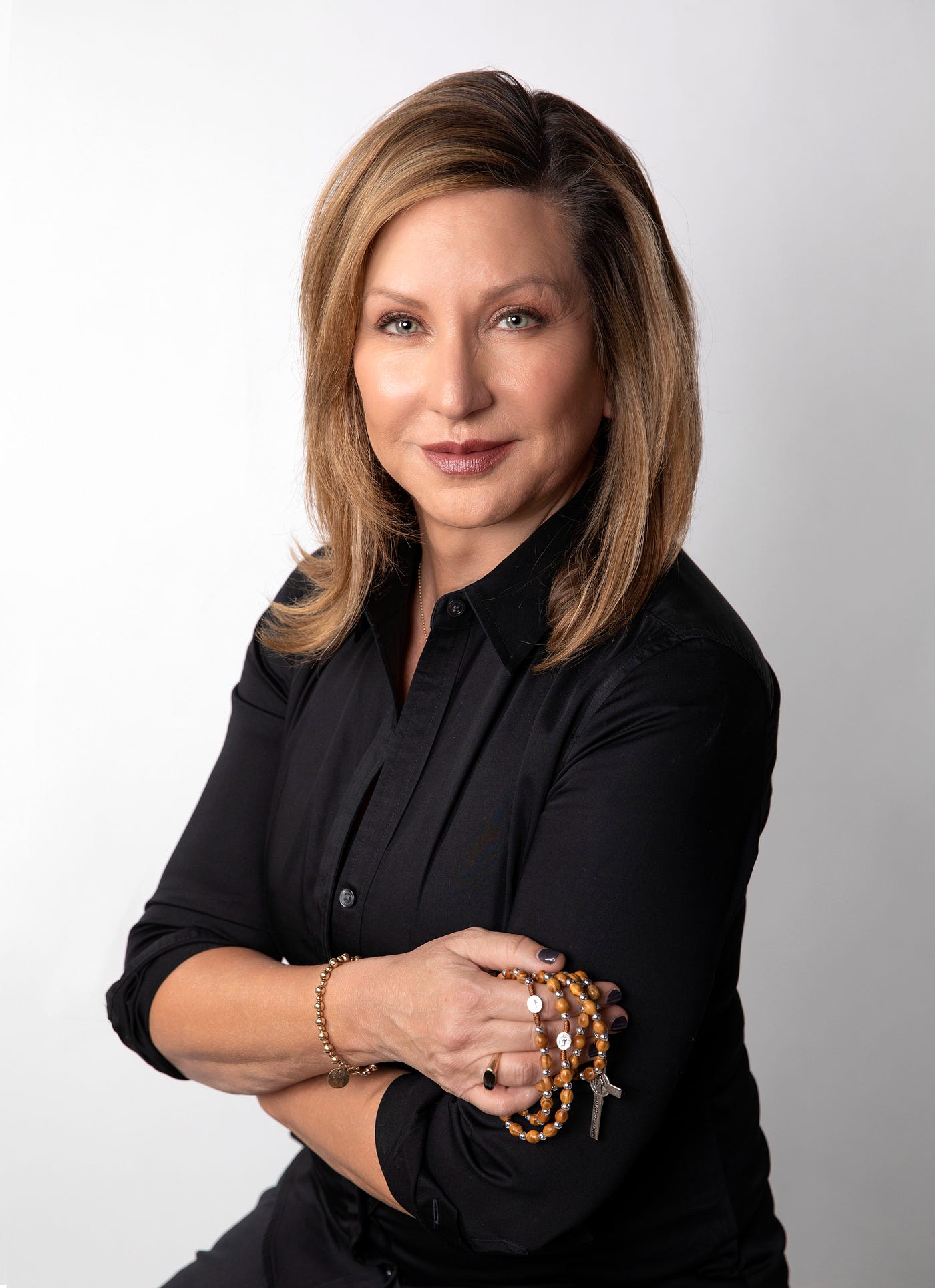 How LabCorp SVP Michelle Moore tackles the extreme work life balance of  being a woman in STEM during COVID-19 | by Karina Michel Feld | Authority  Magazine | Medium