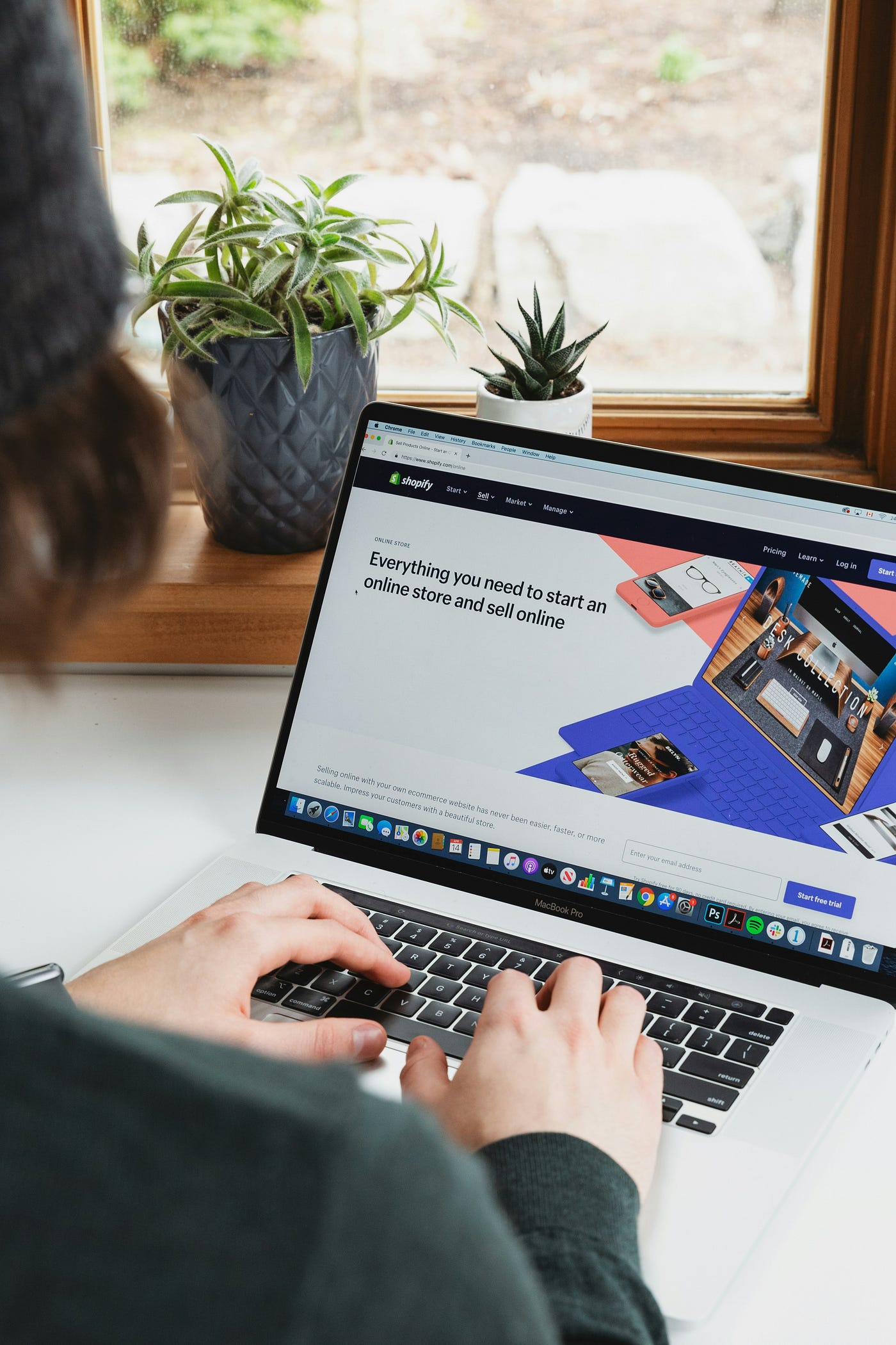 Beauty Meets Intelligence: How AI Chatbots Are Transforming Shopify Beauty Stores