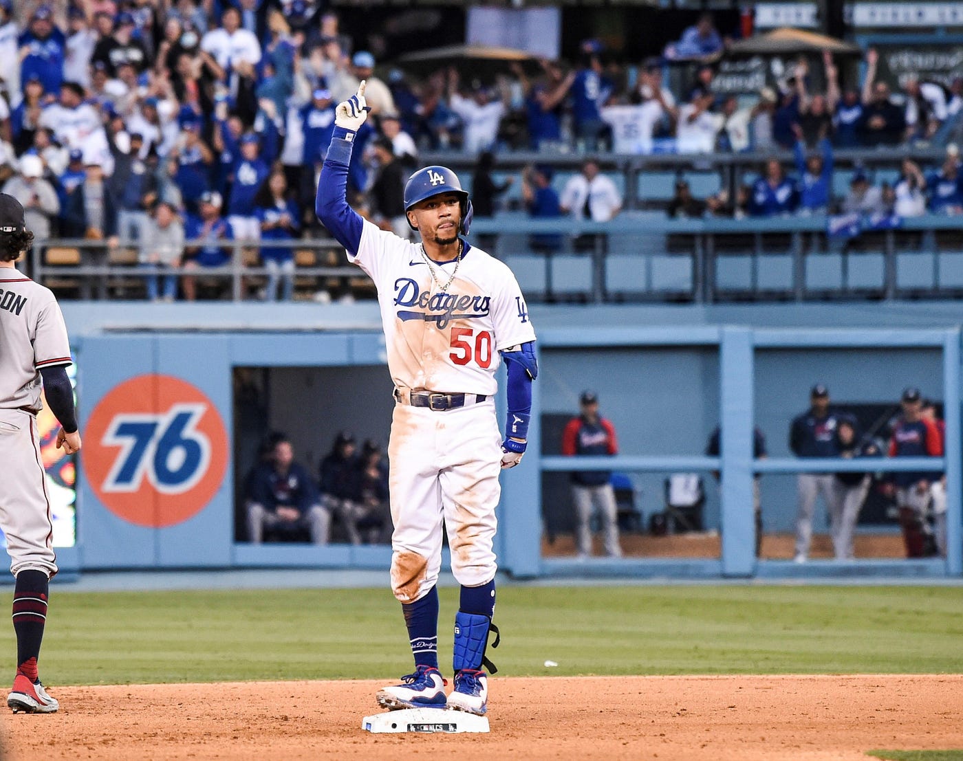 Betts and Bellinger on Game 3 win, 10/19/2021