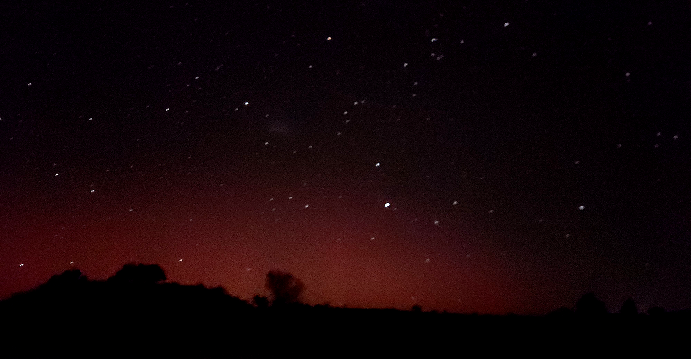 Aurora Australis visible from Jindabyne captured with phone camera