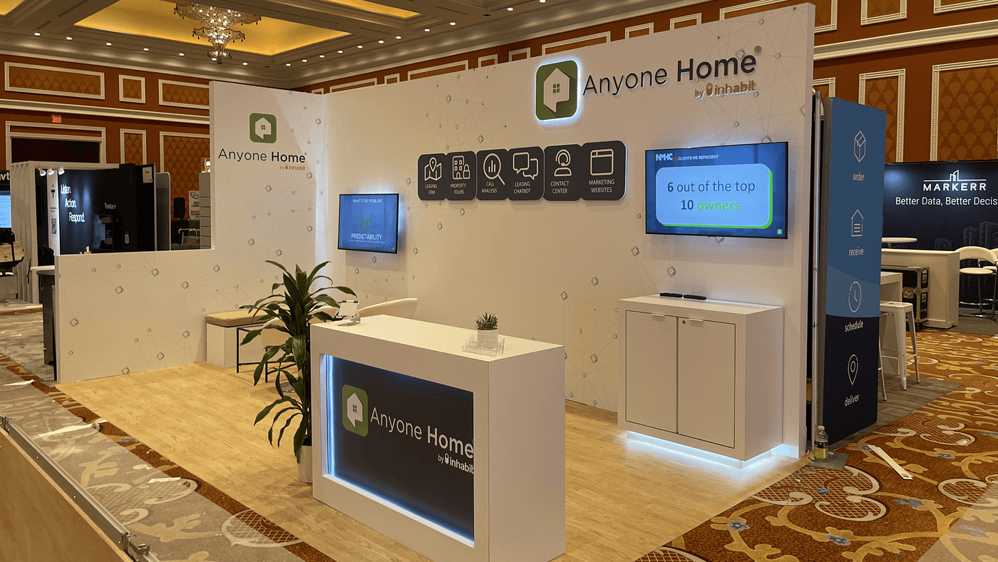 Why PropTech Exhibitors Are Using Compact Booths to Make Software Demos Easier to Read