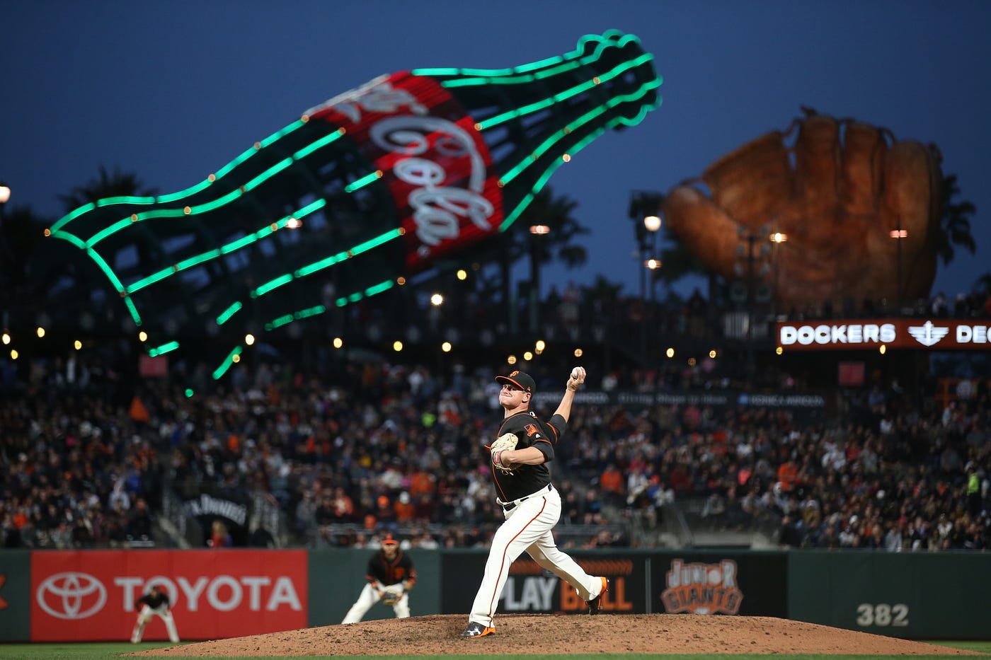 What makes AT&T Park such a pitcher's haven? 