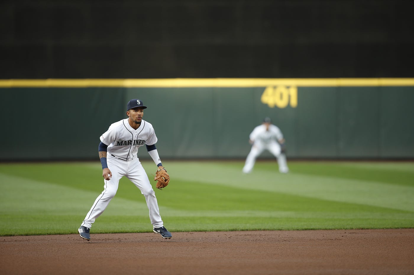 Mariners stood with JP Crawford. He's making them look pretty