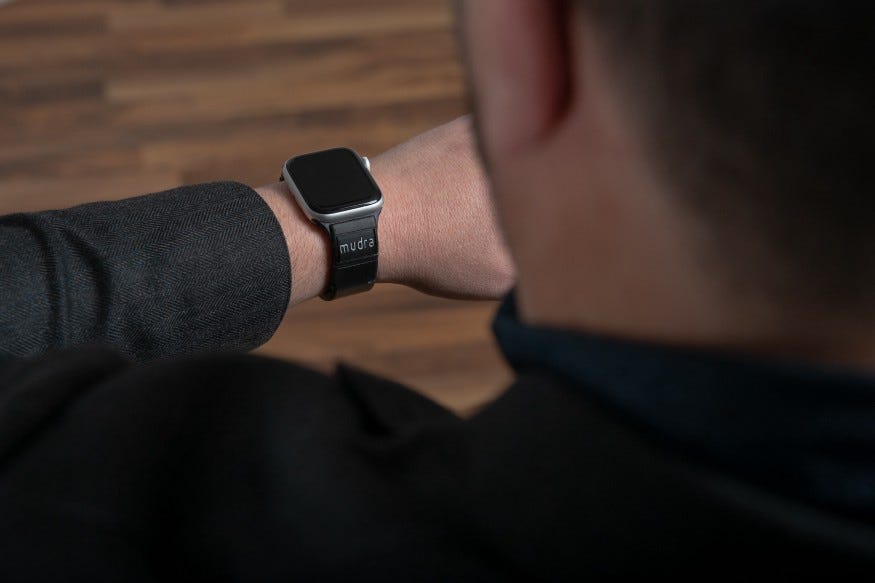 How Smart Band Adds Capabilities for the Apple Watch | by Shmuel Barel |  The Startup | Medium