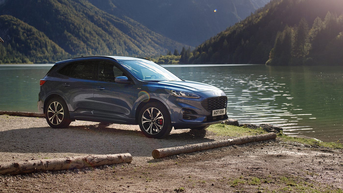 Ford Kuga: Un SUV versátil y tecnológico para aventuras urbanas y fuera de la carretera