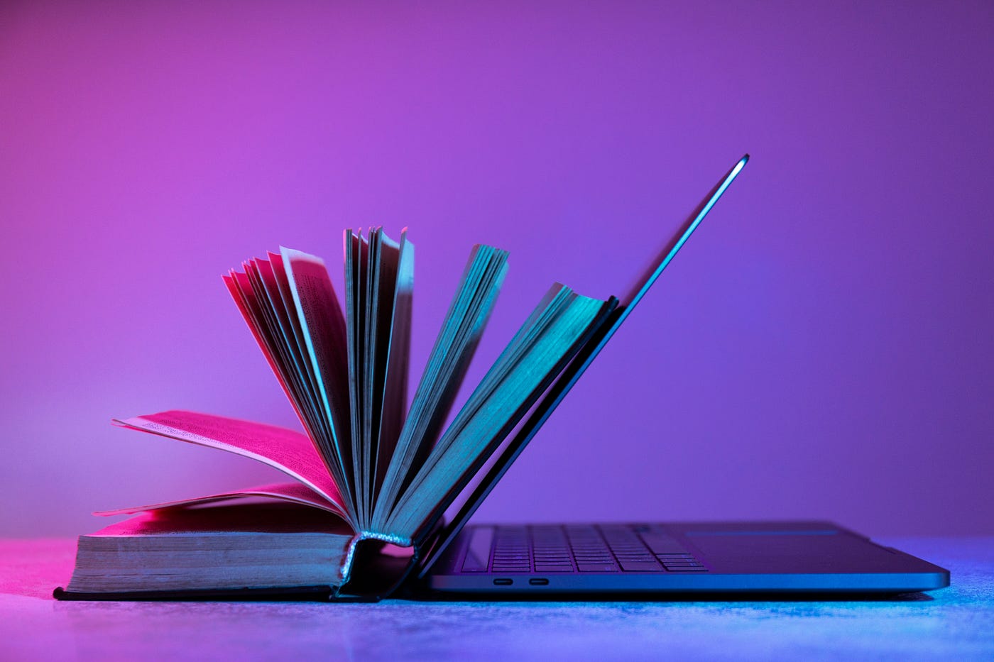 Plateformes d’apprentissage expliquées : LMS vs LXP vs systèmes sur mesure