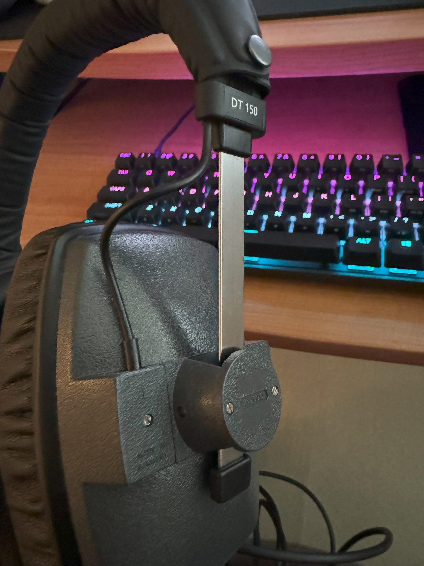 The Best Ugly Headphones Ever Made: Beyerdynamic's DT150 The Best Ugly Headphones Ever Made: Beyerdynamic's DT150