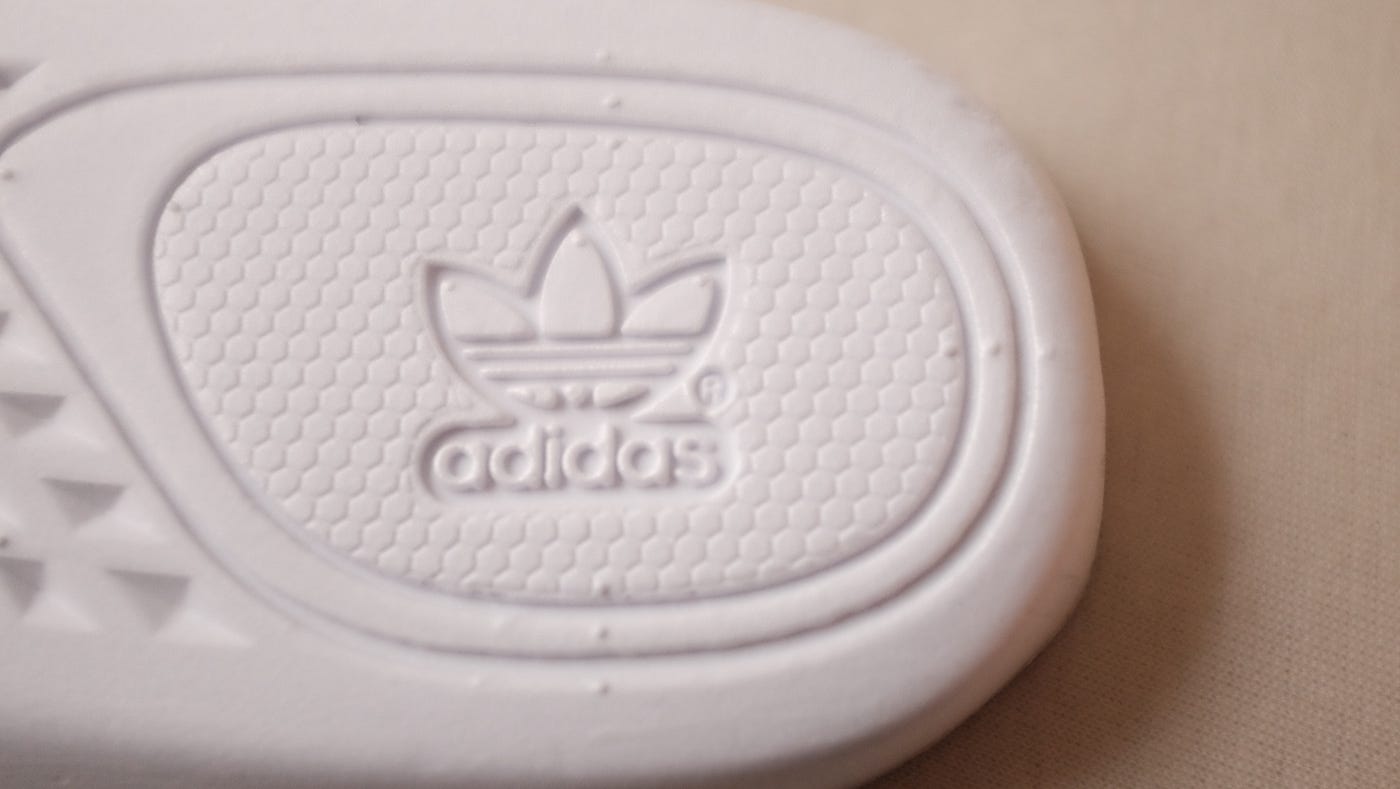 Adidas Yeezy Boost 350 Legit Guide | by Yeezy Reff | Medium