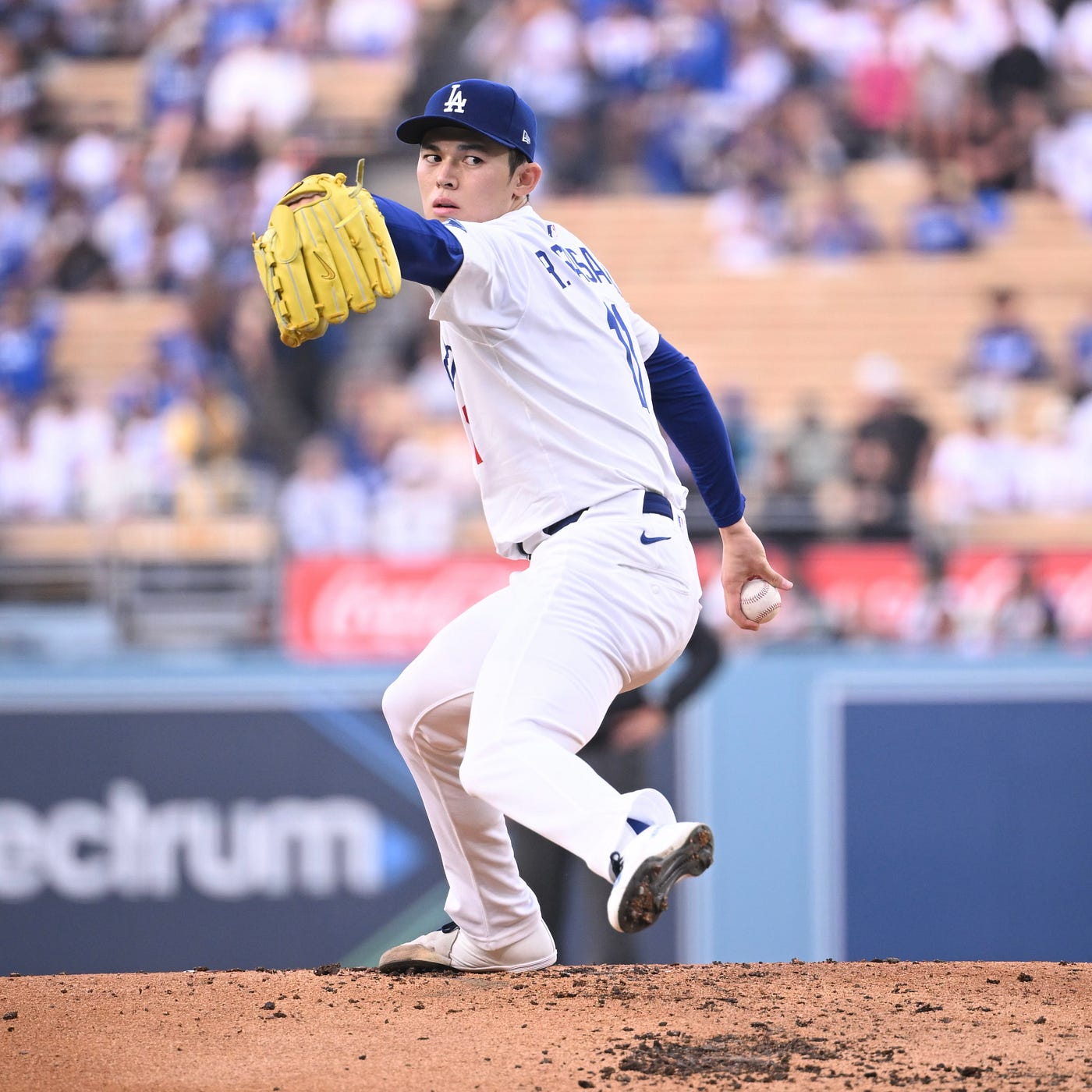In a rough loss, things go smoother for Roki Sasaki | by Cary Osborne |  Dodger Insider