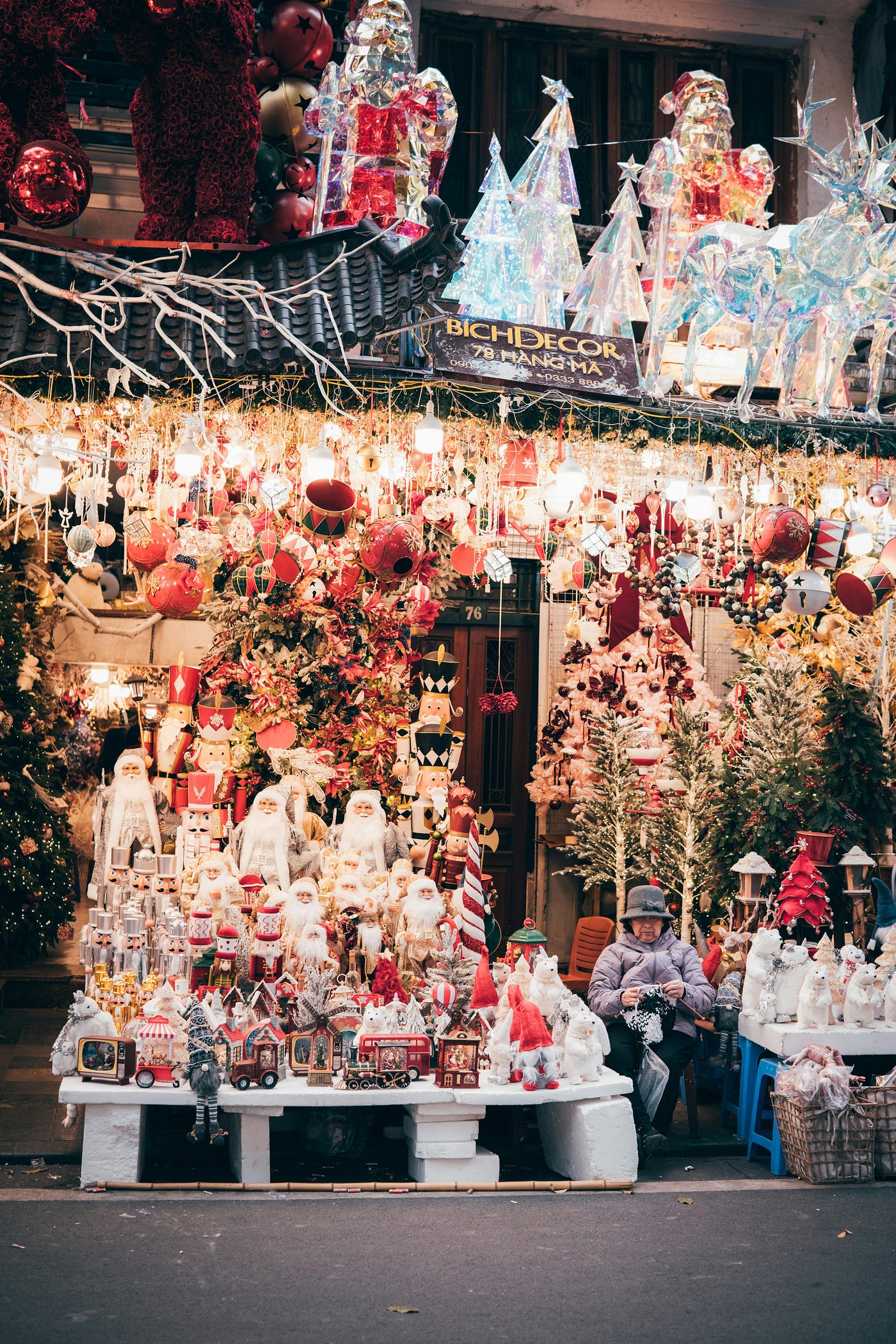 Santa Tracker: Follow Santa's Journey Around the World