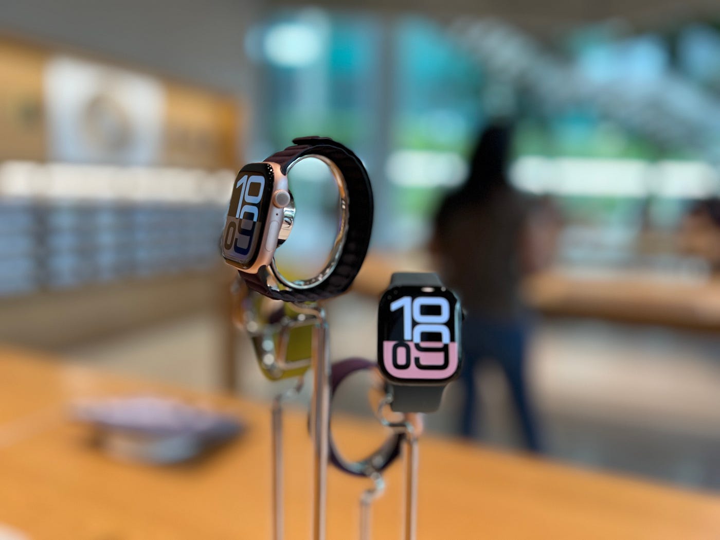 iPhone 13 Pro User Tries Out The New iPhone 16 Series & ANC