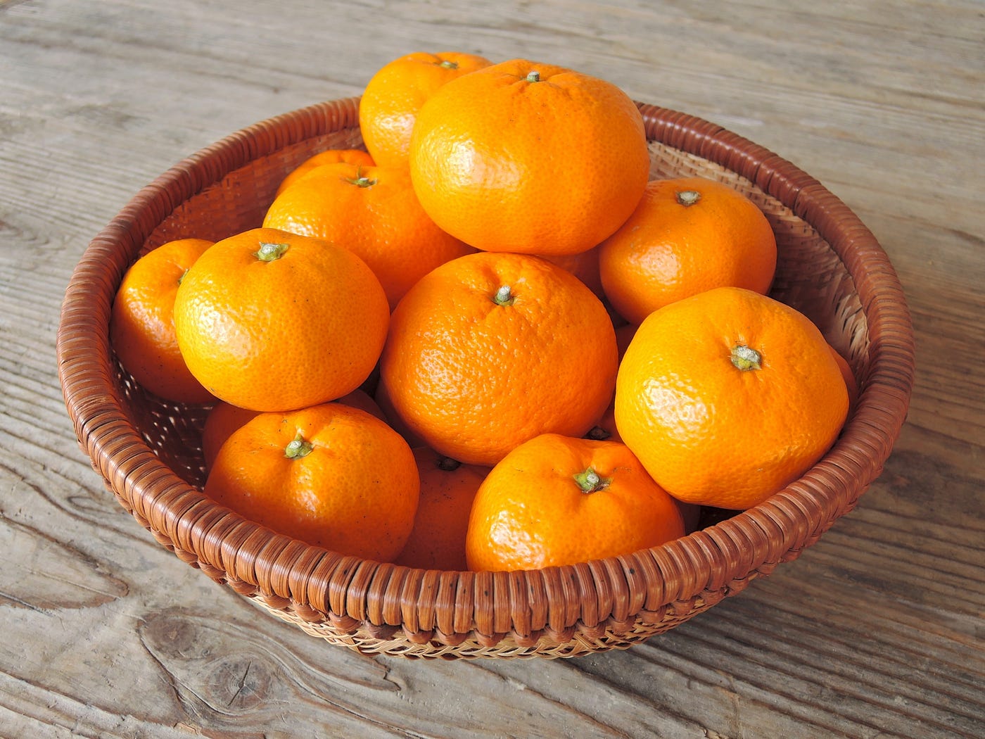 🍊 Mikan — Japan's Winter Sunshine Fruit(Winter Fruits of Japan