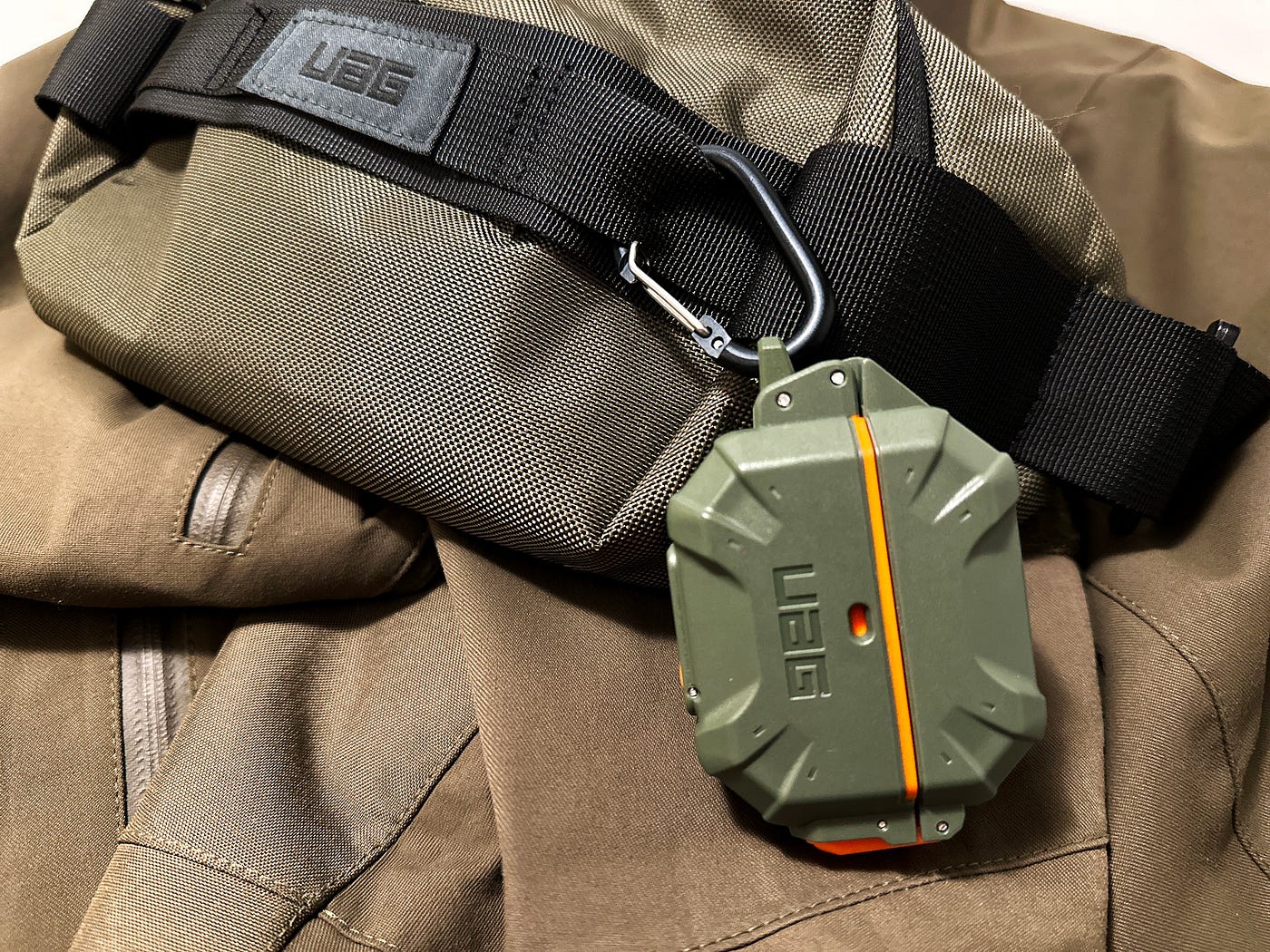 UAG Pathfinder AirPods case