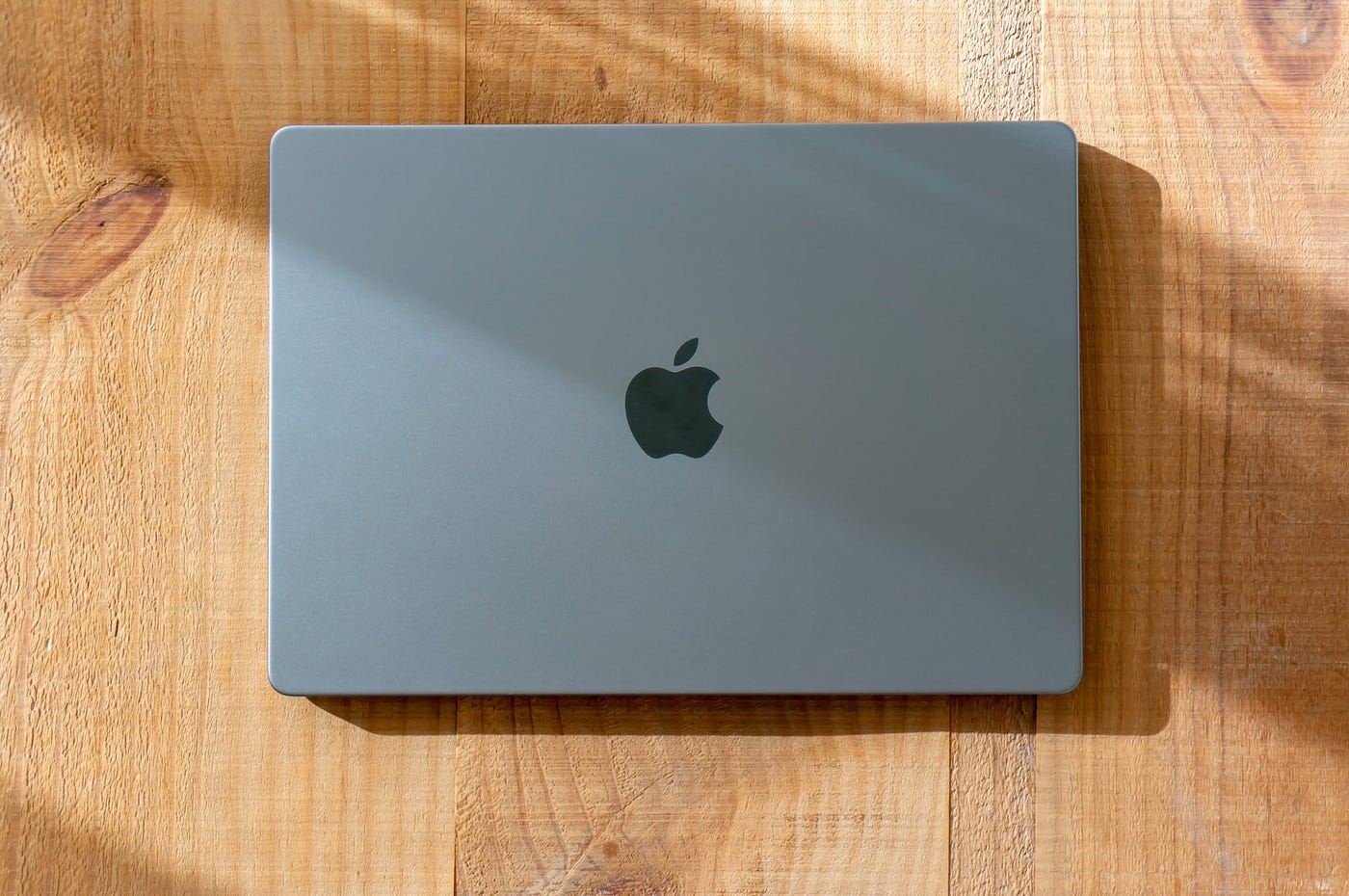 MacBook Pro M2 Max — Review. Unleashing the full potential of… | by Juan  Cienfuegos | Mac O'Clock | Medium