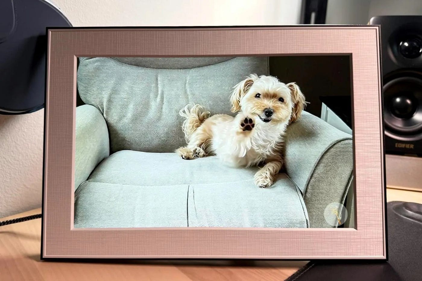 Homture Magic Frame REVIEW An AI-Powered Digital Frame That Brings Photos to Life
