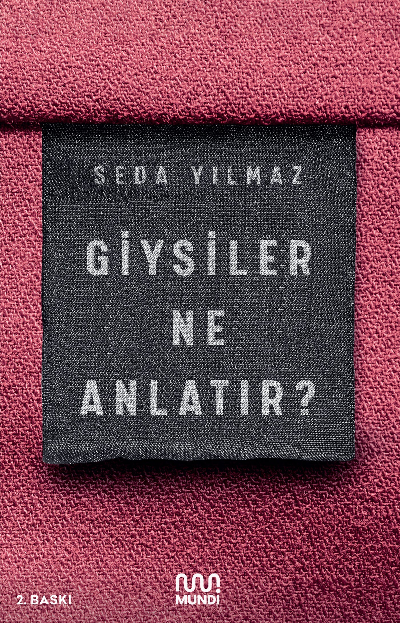 Giysiler Ne Anlatır? — İnceleme
