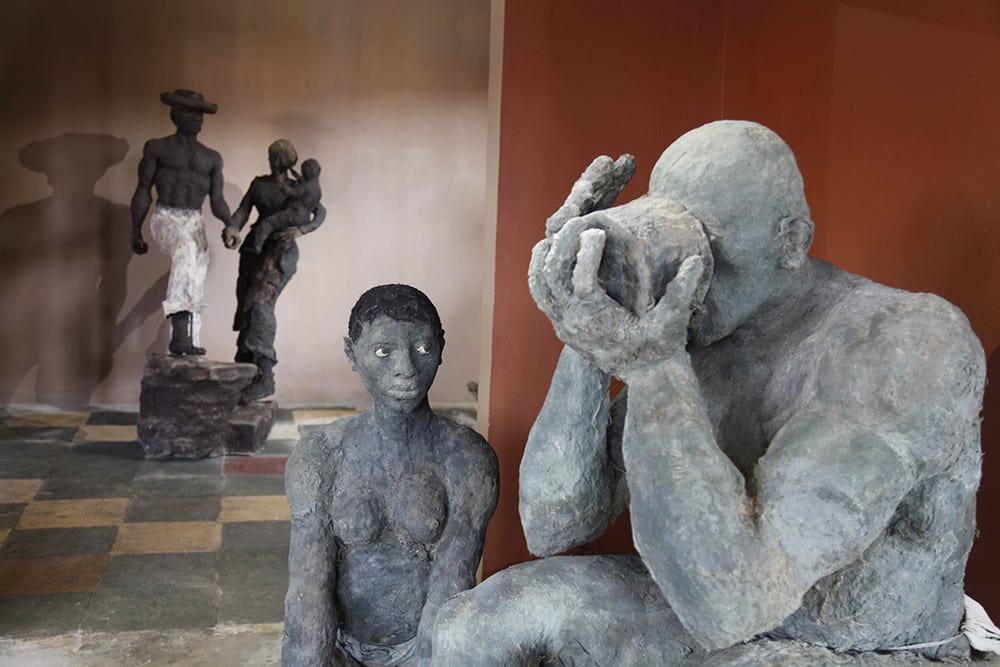 The Amazing House Museum of Ousmane Sow in Dakar | by Art Kelen | Medium