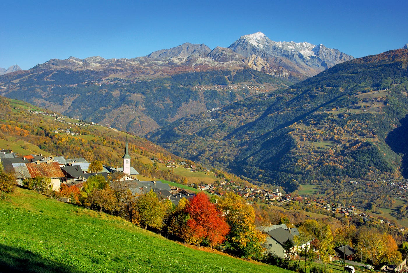 Fear of Heights? Here’s What Hiking in the Alps Taught Me
