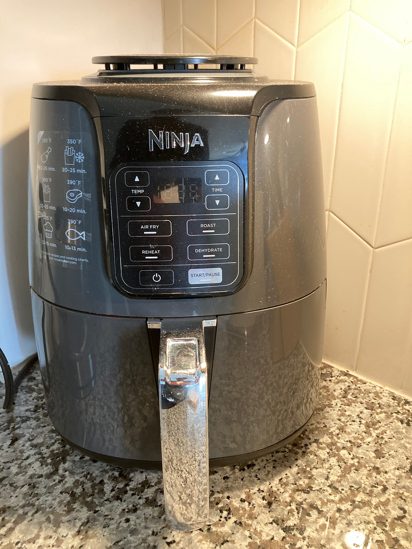 Design flaws in everyday things: Ninja Air Fryer