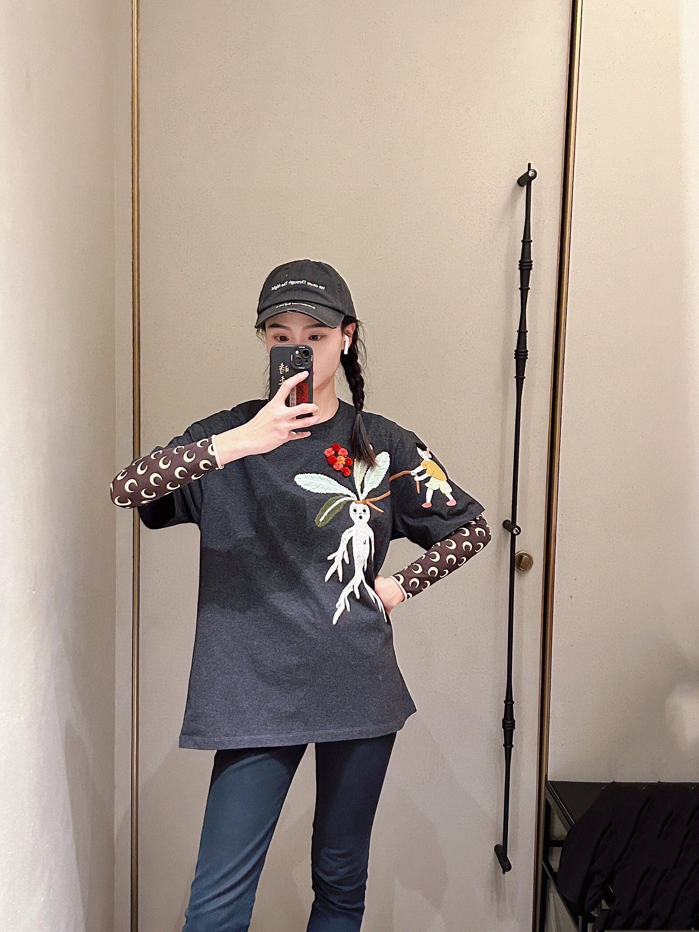 ロエベ Tシャツ 実直