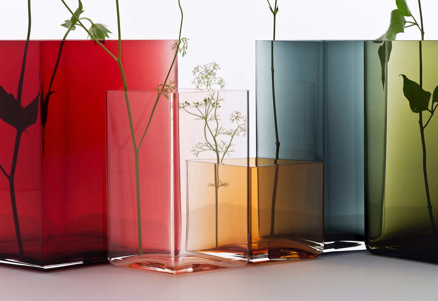 Ruutu — a delicate and simple vase made by mouth blown glass