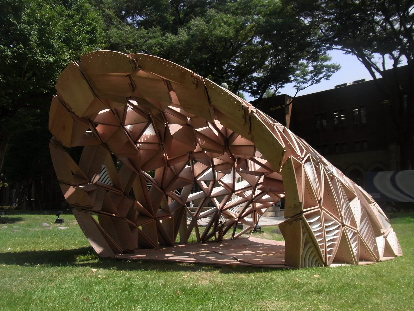 不揃いな木のパフォーマンス. ［ 201801 特集 「造」と「材」］ | by