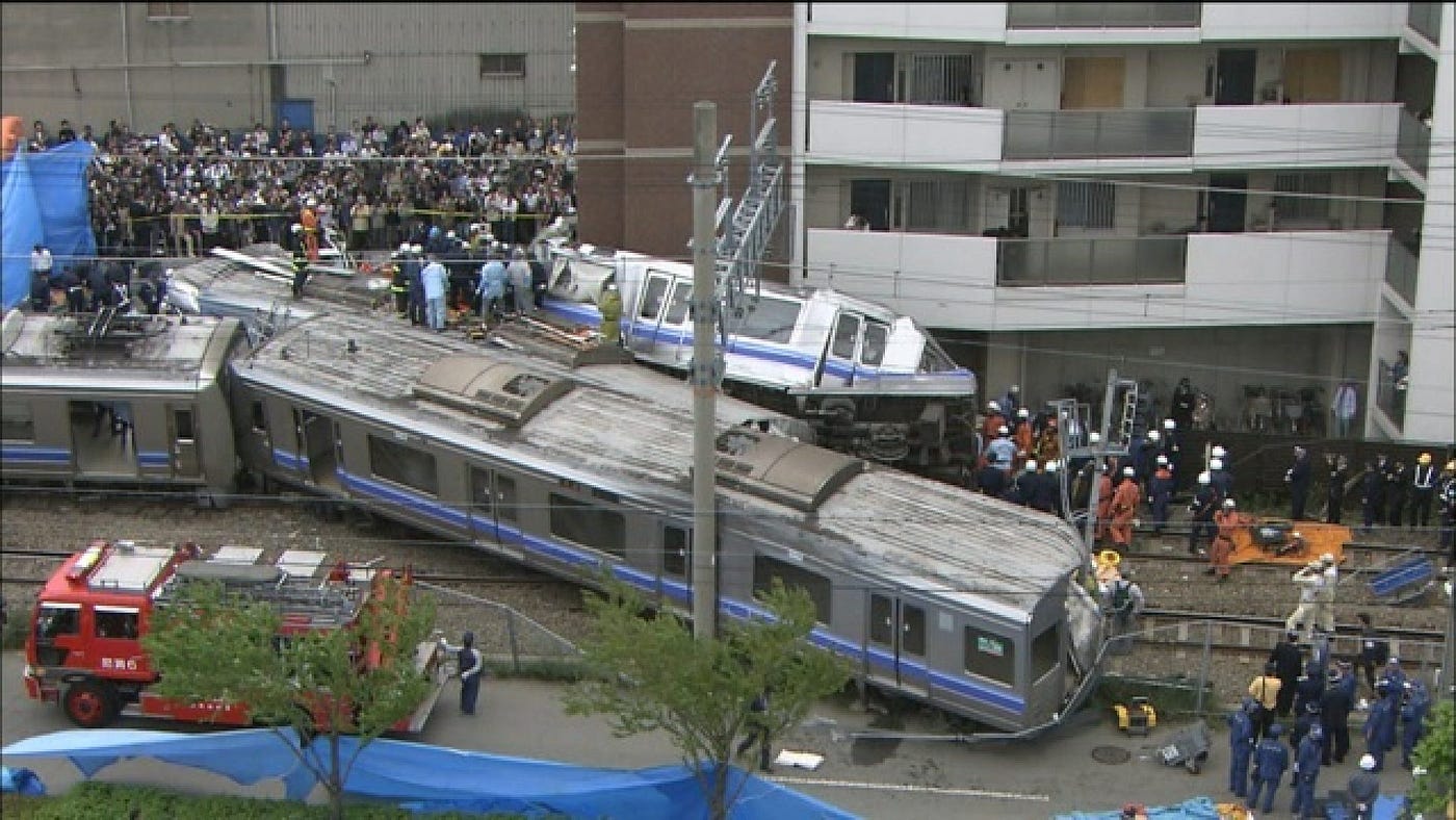 希少HENGE DASSEN morphosis, derailment 希少HENGE DASSEN metamorphosis, derailment