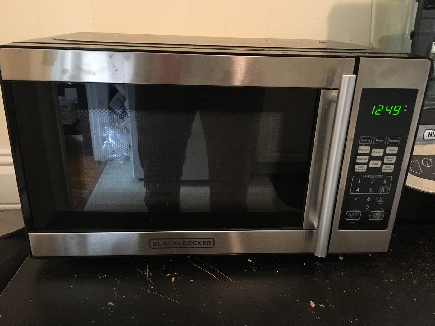 Microwaves  BLACK+DECKER