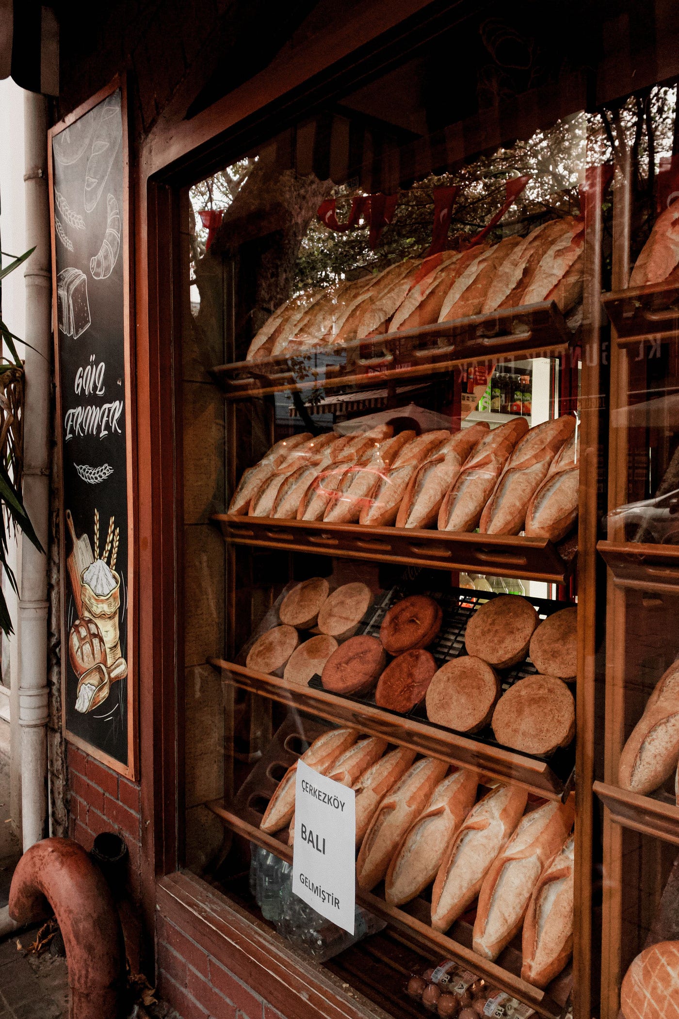 What Professional Bakers Know That Home Bakers Do Not