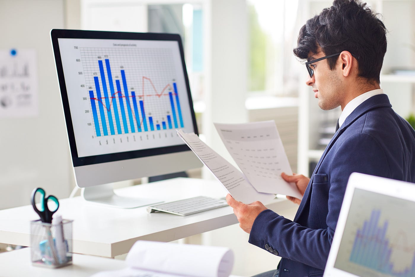 Solving Real-time Data Challenges with Stream Processing