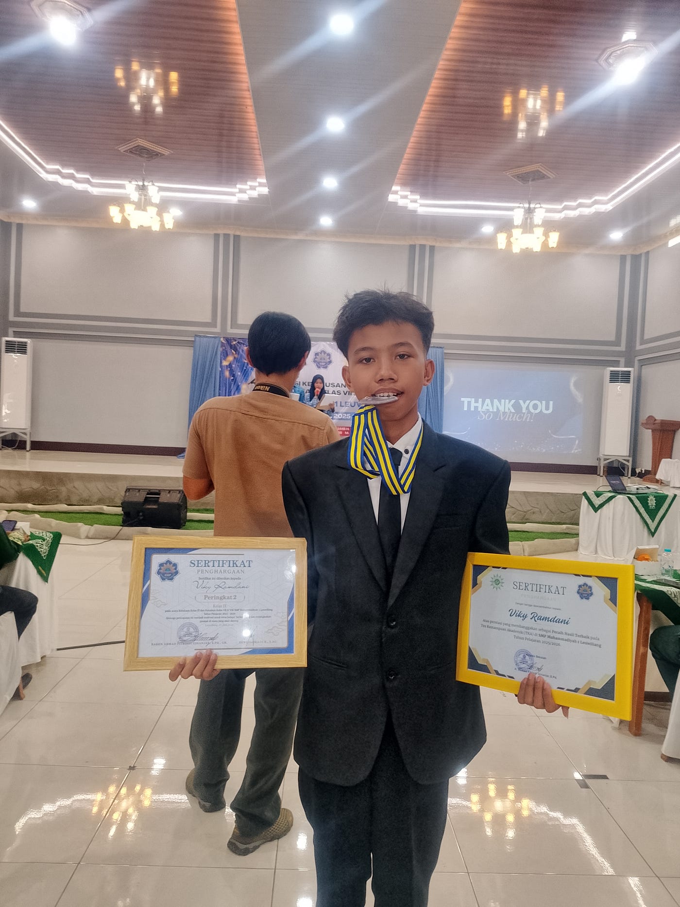 ​​Ketua Kelas SMP MUHAMADIYAH 1 Leuwiliang Raih 2 Pencapaian di Akhir Jenjang Sekolah