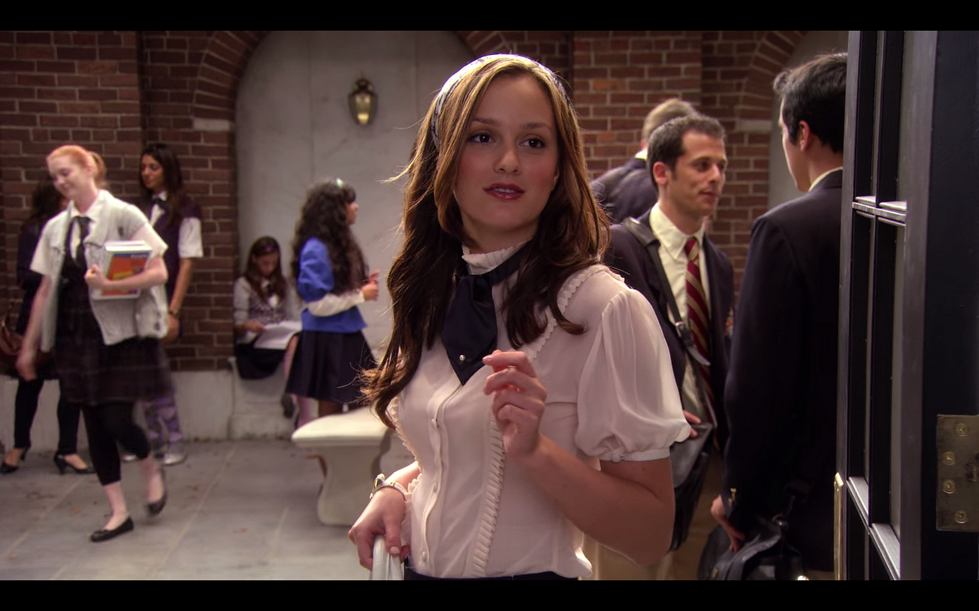 Gossip Girl: 5 Worst Things Jenny Did To Blair (& 5 Worst Blair Did To Her)