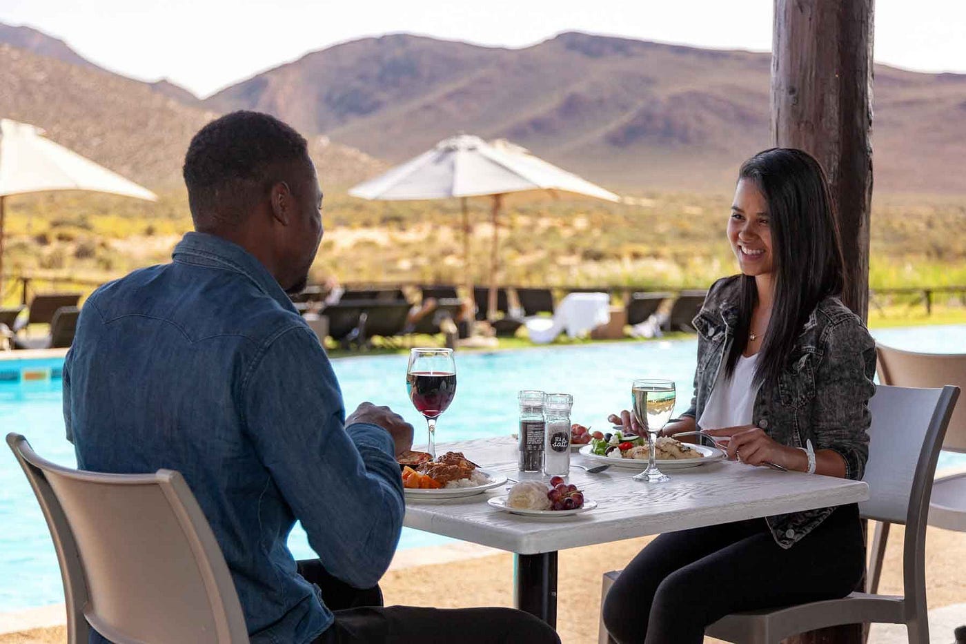 Um Brinde ao Romance: Por Que o Wine Country da Cidade do Cabo Está Conquistando os Brasileiros