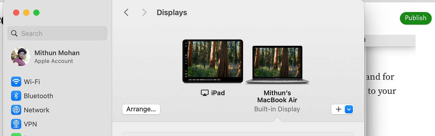 Img : Screenshot from my Mac showing the arrange button to adjust the position of your Mac and iPad
