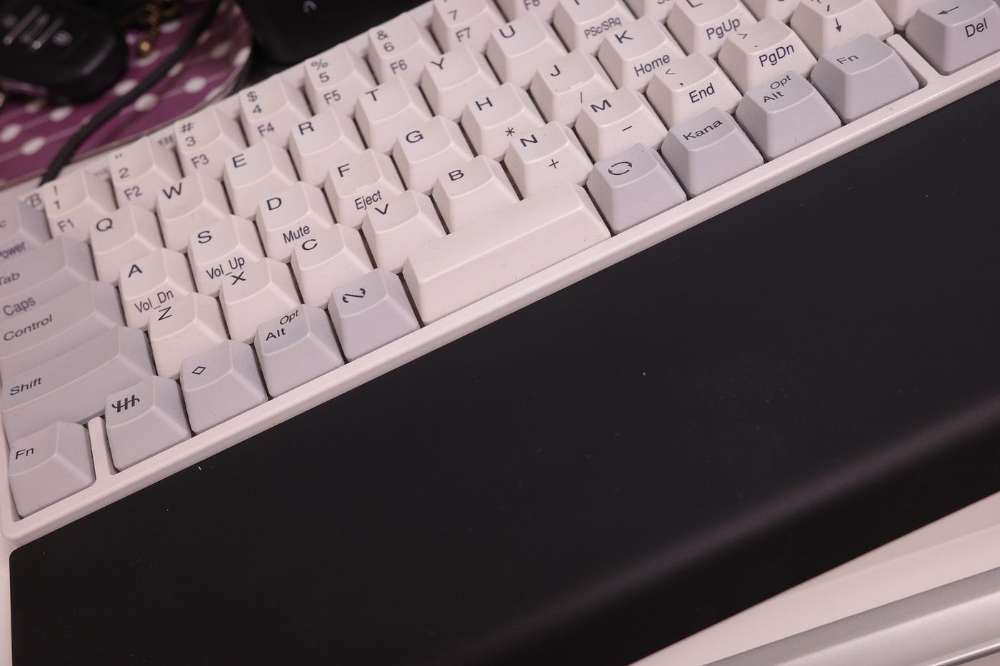 バード電子のシリコン タイピングベッドはこれまでの最高傑作かもしれ