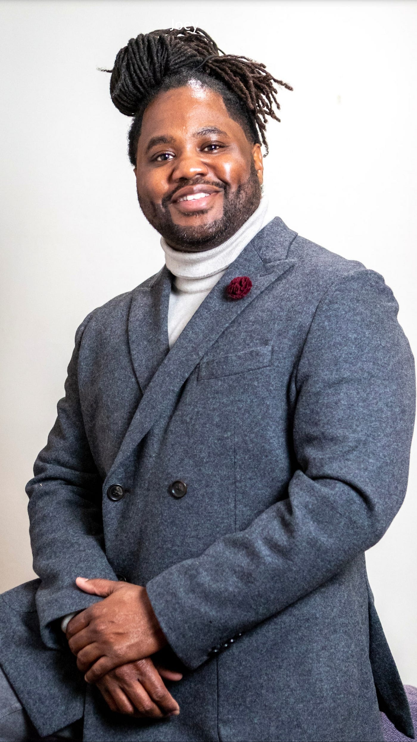Headshot of Joey Thomas