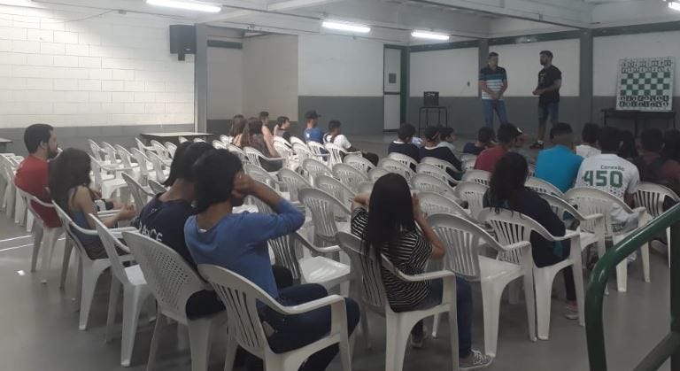 O xeque-mate em sala de aula. Escola Erna Würth, em Canoas