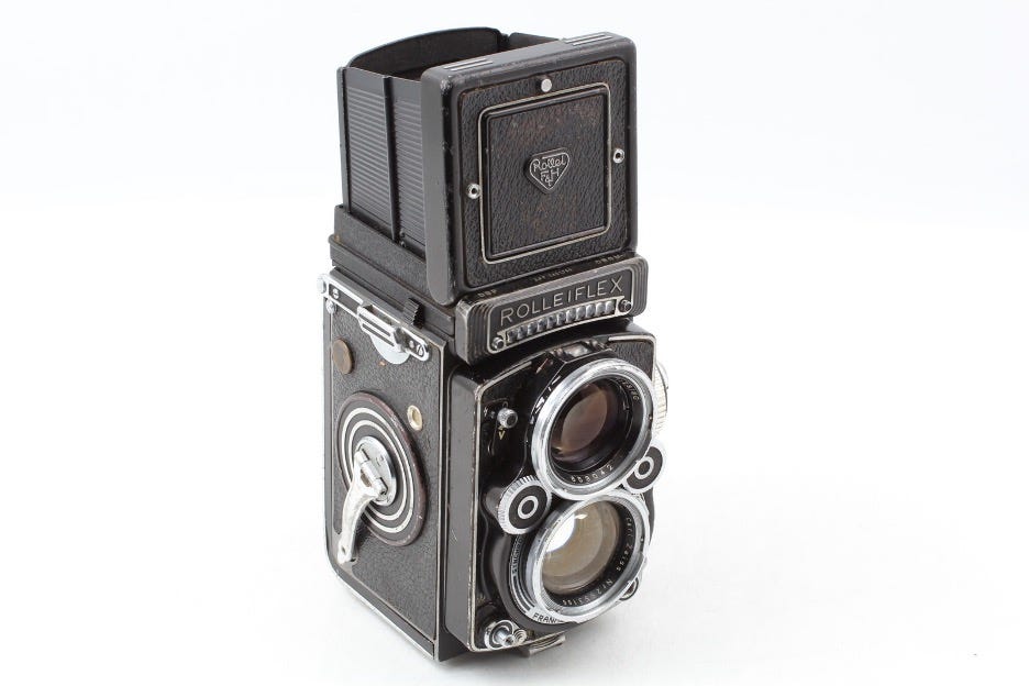 The Unique Tradition of the Twin Lens Reflex | by Michael Alford