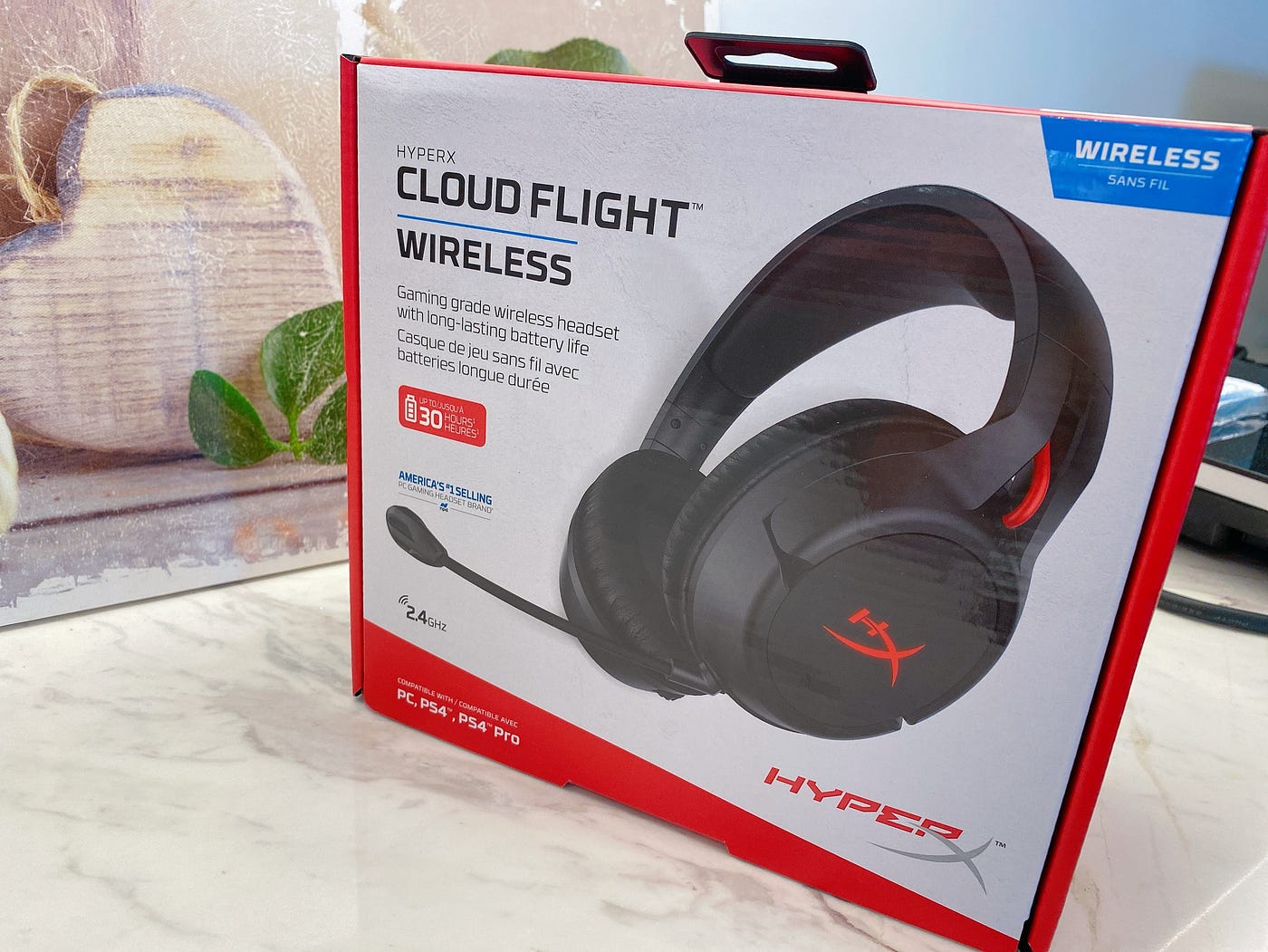 HyperX Cloud Flight 電競無線耳機. HyperX Cloud Flight 電競無限耳機
