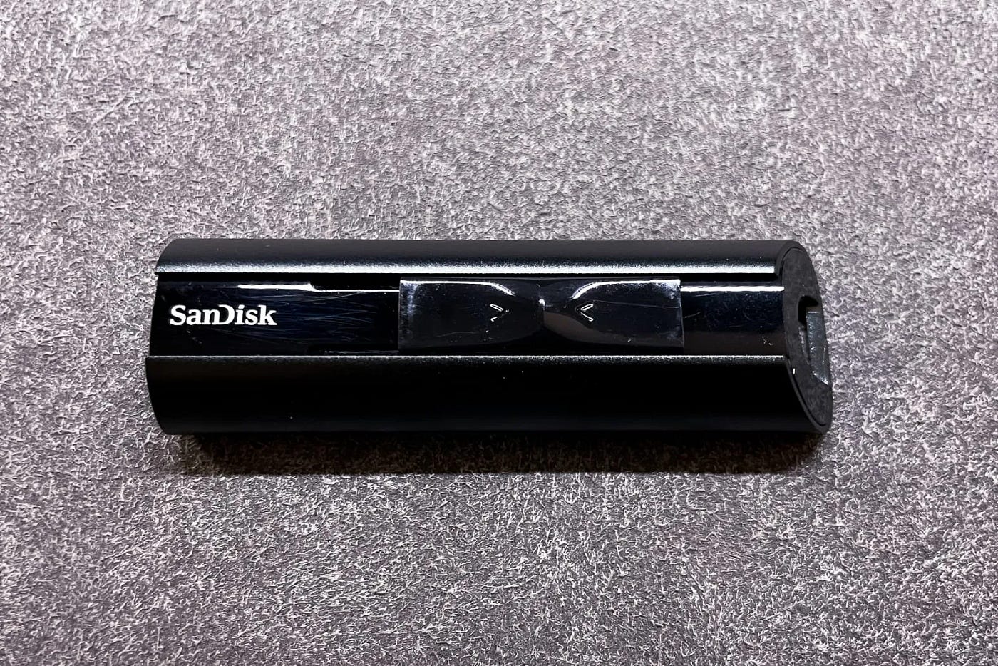 SanDisk Extreme Pro USB 3.2 Solid State Flash Drive 1TB 2022 REVIEW —  MacSources | by MacSources | Medium