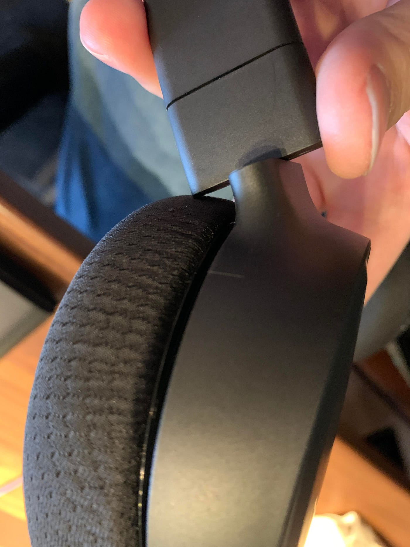 SteelSeries Arctis 1 Wireless Gaming Headset Review | by Alex Rowe