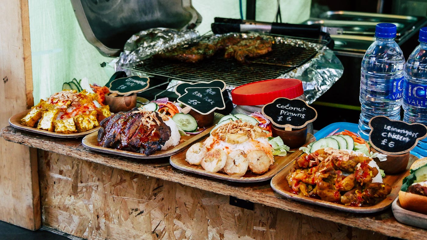 Restaurants can use targeted summer campaigns to increase customer frequency, boost average ticket size, and improve off-peak traffic